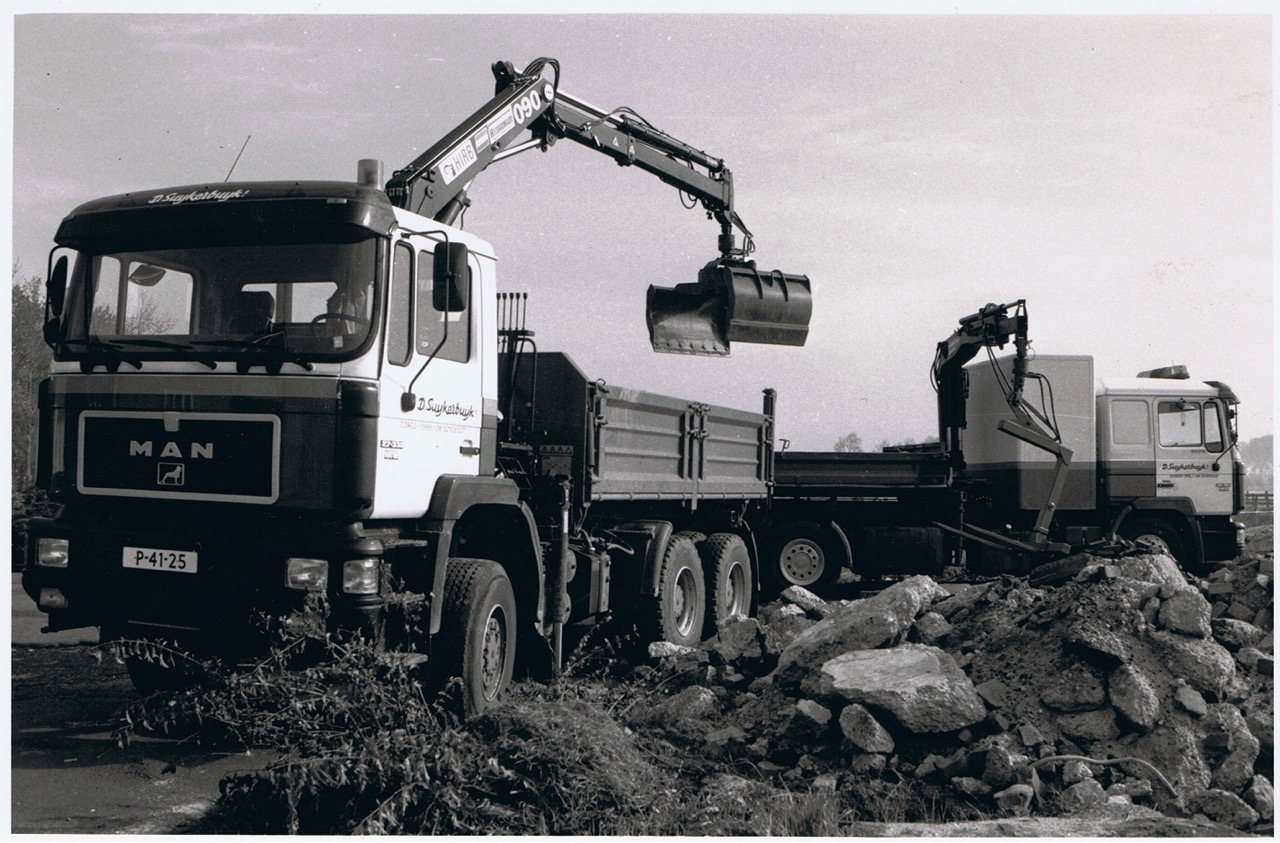 placeholder image-sq